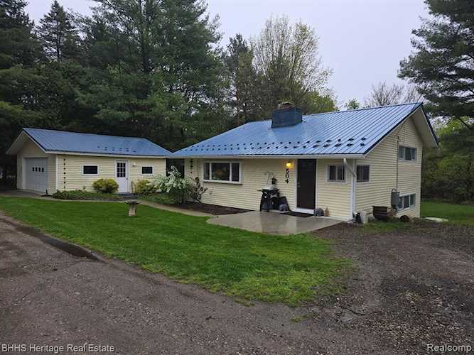 504 Union St in Fenton, MI Photo 1