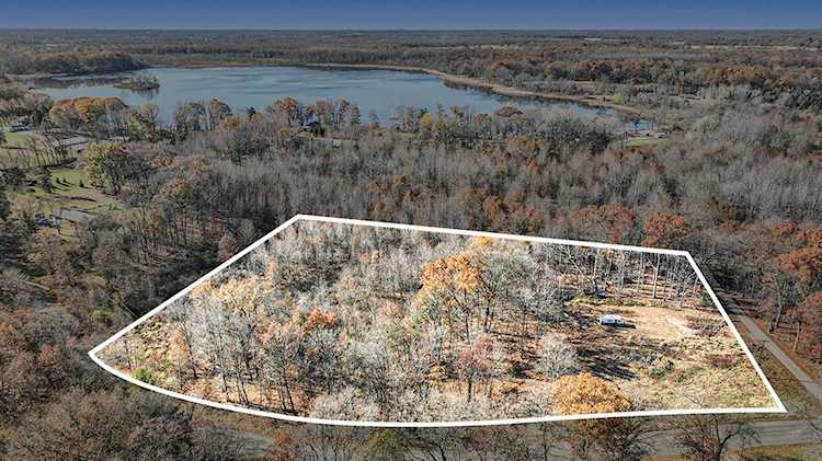 V/L Cedar Lake in Fredonia Twp, MI Photo 1