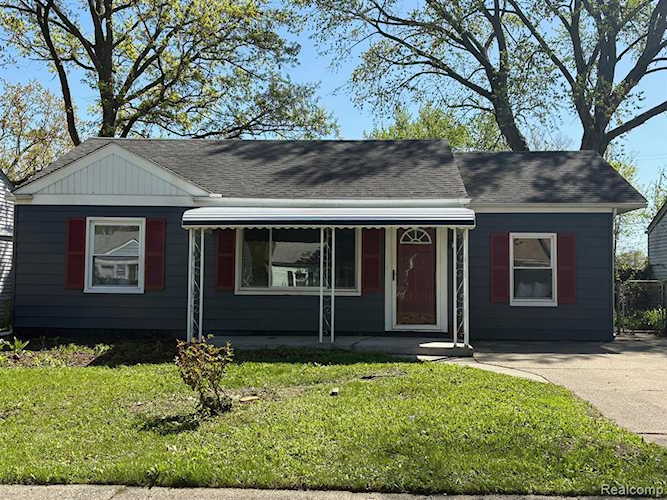 26110 Nagel St in Roseville, MI Photo 1