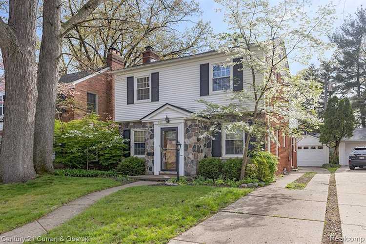 645 Elmwood St in Dearborn, MI Photo 1