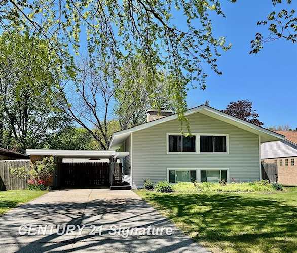 25 Bretton Place in Saginaw, MI Photo 1