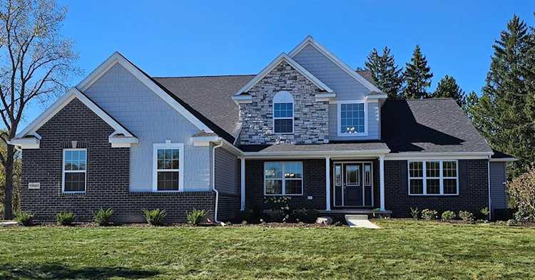 10678 Valley View Dr in York Twp, MI Photo 1