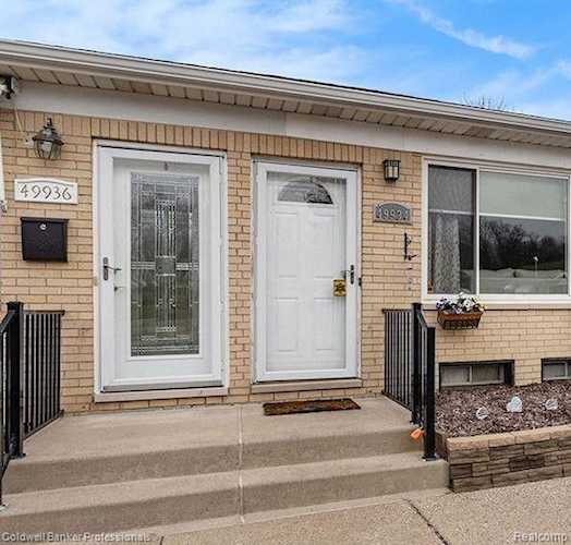 49936 Helfer Blvd #8 in Wixom, MI Photo 1