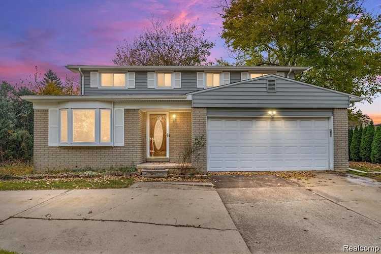 17253 Lincoln Dr in Southfield, MI Photo 1