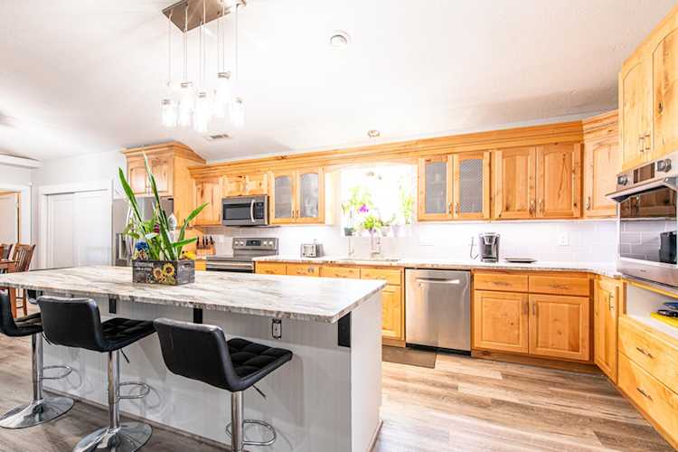 1027 S 920  W Hurricane, UT 84737 home for sale, MLS#25-259119 - Erika Rogers Photo 1