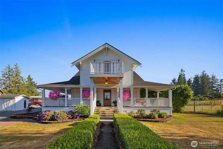 Pricing Mistakes That Cost Enumclaw Sellers Time and Money