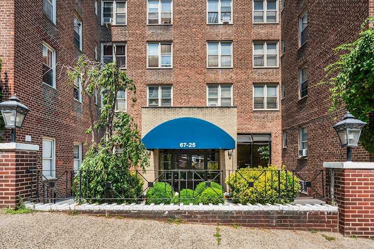 67-25 Dartmouth St #4A Forest Hills, NY 11375 | MLS 895260