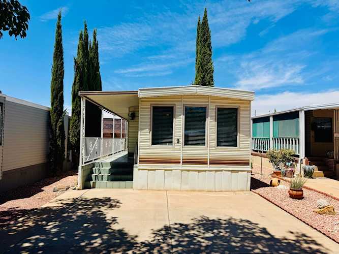 1160 E Telegraph #9 Washington, UT 84780 home for sale, MLS#25-263930 - Erika Rogers Photo 1