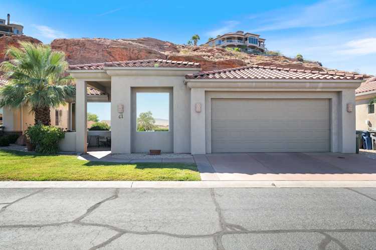 61 Shadow Ridge DR Washington, UT 84780 home for sale, MLS#25-263989 - Erika Rogers Photo 1