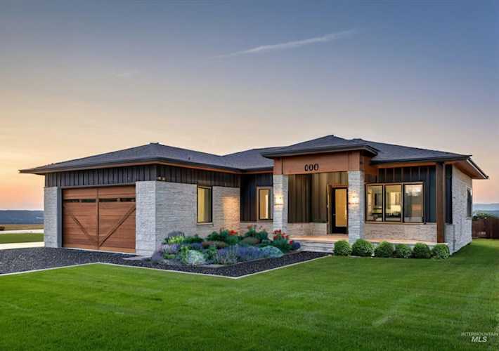 550 Oxford St Burley, ID 83318 | MLS 98959240