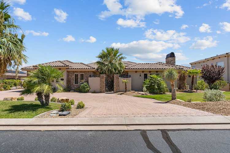 1343 W Cambridge Ave Washington, UT 84780 home for sale, MLS#25-264566 - Erika Rogers Photo 1