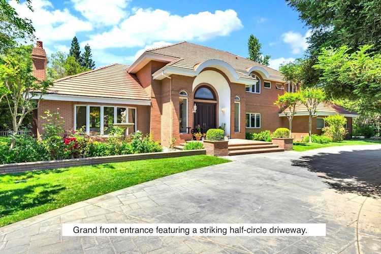 557 Crocker Rd, Sacramento, CA 95864