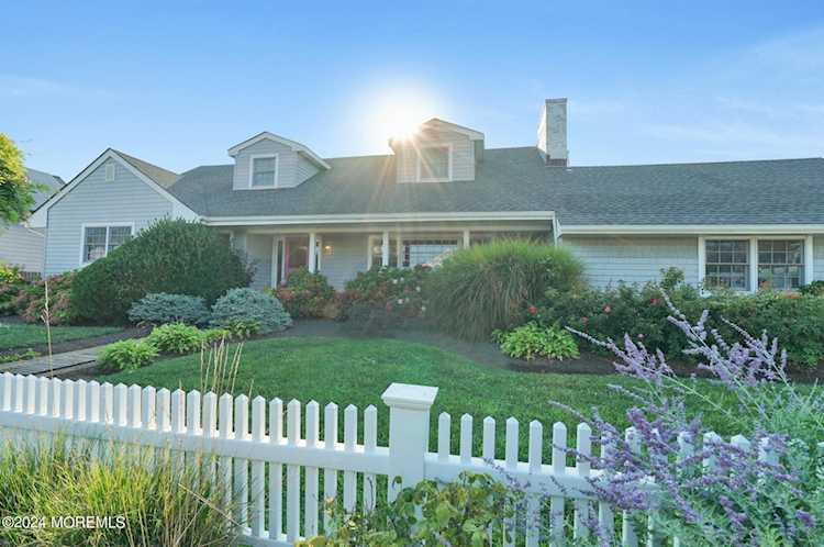 919 Ocean Ave Mantoloking, NJ 08738 MLS 22526979