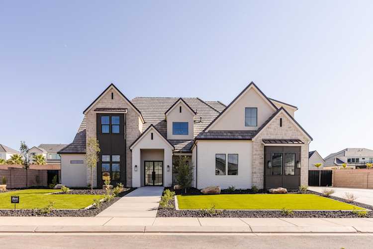 2938 Rowan LN St George, UT 84790 home for sale, MLS#25-264824 - Erika Rogers Photo 1