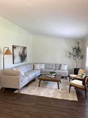 524 S 200 ST E #3 St George, UT 84770 home for sale, MLS#25-263252 - Erika Rogers Photo 1