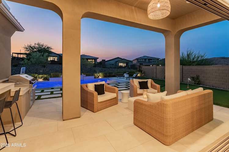 13288 W Golden Puma Trl Peoria, AZ 85383 MLS 6894773