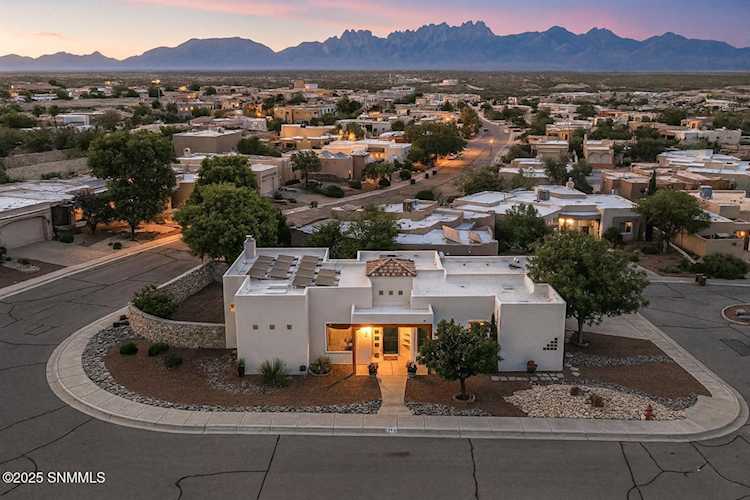 536 La Melodia Dr Las Cruces, NM 88011 MLS 2502882