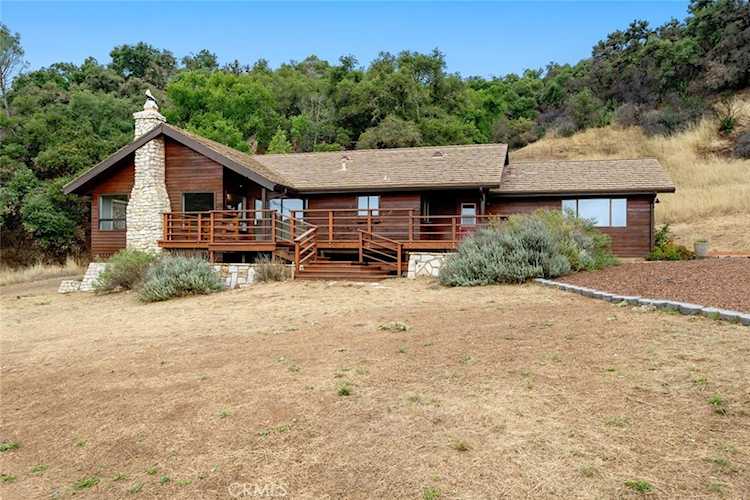 3265 Cypress Mountain Rd, Templeton, CA 93465