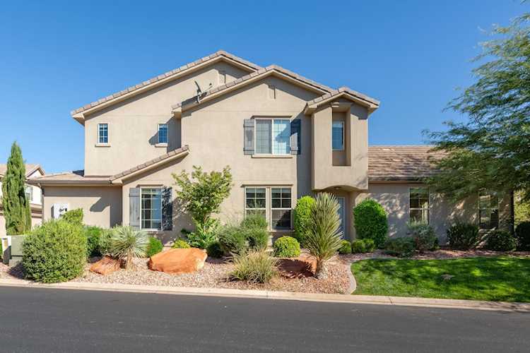 1888 Holiday LN Washington, UT 84780 home for sale, MLS#25-266006 - Erika Rogers Photo 1