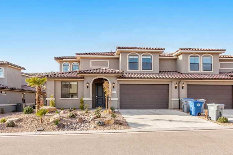 2343 E Escondido DR Washington, UT 84780 home for sale, MLS#25-266111 - Erika Rogers Photo 1