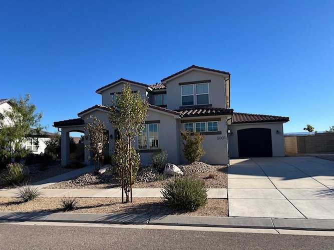 5801 S Cardinal Wing DR St George, UT 84790 home for sale, MLS#25-266174 - Erika Rogers Photo 1