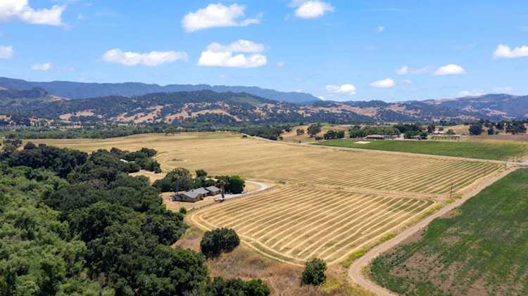 350 N Refugio Rd, Santa Ynez, CA 93460