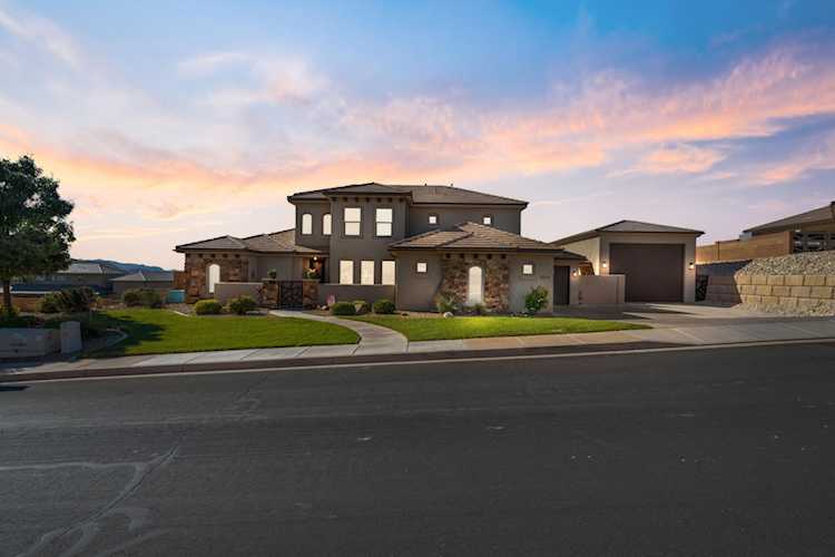 3314 S Noble DR Washington, UT 84780 home for sale, MLS#25-266418 - Erika Rogers Photo 1