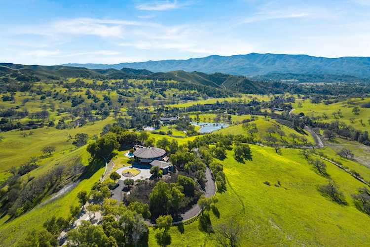 1750 Rambling Oaks Rd, Santa Ynez, CA 93460