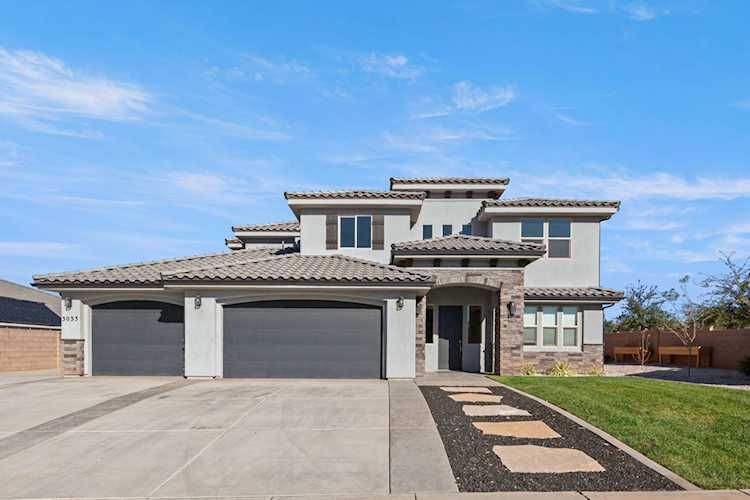 3033 Gentry LN St George, UT 84790 home for sale, MLS#25-263670 - Erika Rogers Photo 1
