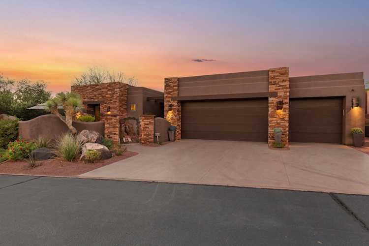 1500 E Split Rock DR #20 Ivins, UT 84738 home for sale, MLS#25-266367 - Erika Rogers Photo 1