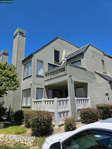 2753 East Ct, Richmond, CA 94806