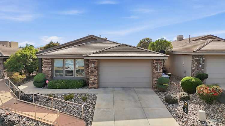 409 N Country LN W #1 St George, UT 84770 home for sale, MLS#25-266521 - Erika Rogers Photo 1