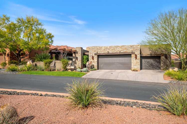 1500 E Split Rock DR #91 Ivins, UT 84738 home for sale, MLS#25-266628 - Erika Rogers Photo 1