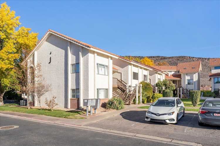 275 S Valley View #J206 St George, UT 84770 condo for sale, MLS#25-266754 - Erika Rogers Photo 1