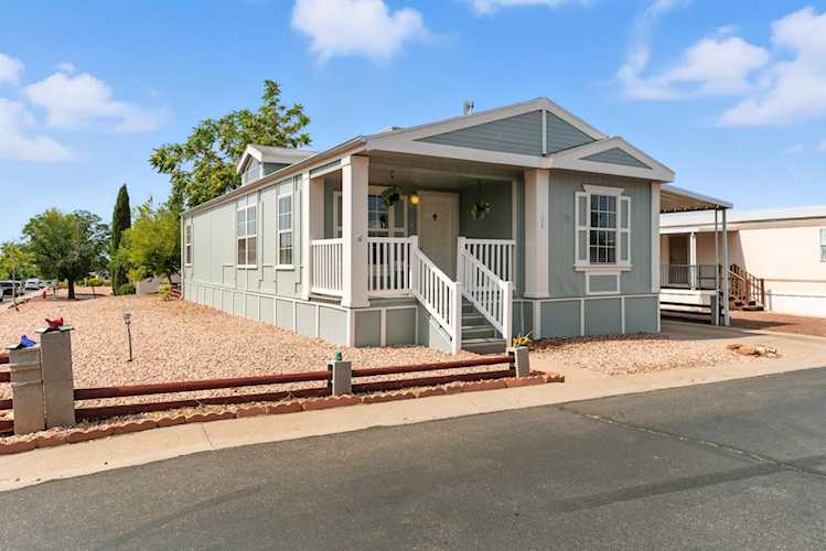 1450 N Dixie Downs RD #128 St George, UT 84770 home for sale, MLS#25-263140 - Erika Rogers Photo 1