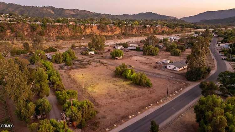 350 Riverside Rd, Oak View, CA 93022