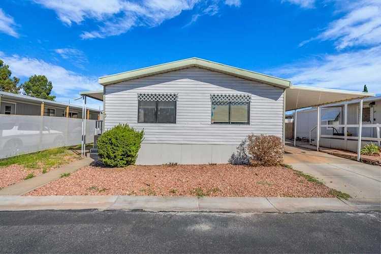 1450 N Dixie Downs RD #50 St George, UT 84770 home for sale, MLS#25-265605 - Erika Rogers Photo 1