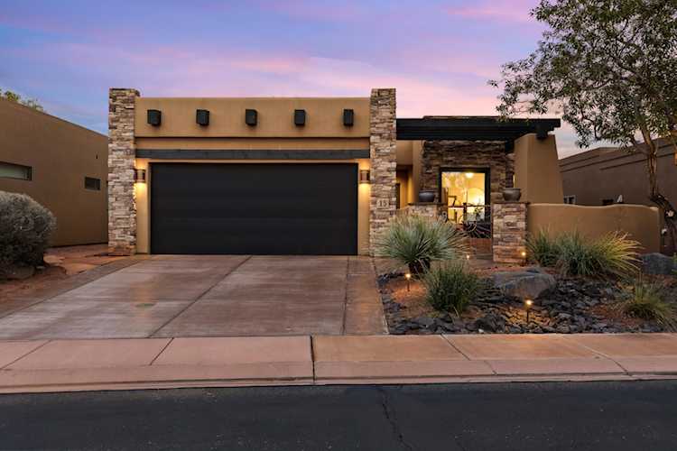 2090 N Tuweap DR #15 St George, UT 84770 home for sale, MLS#25-266909 - Erika Rogers Photo 1
