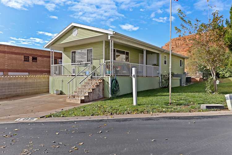 1150 W Red Hills Parkway #185 Washington, UT 84780 home for sale, MLS#25-266932 - Erika Rogers Photo 1