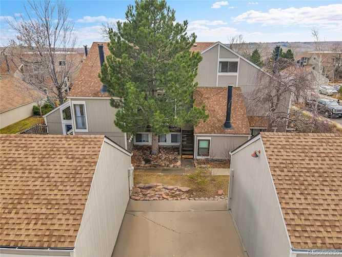 3433 Cripple Creek Square #G16 Shanahan Ridge Welcome home to your remodeled dream house! This Boulder luxury townhome in Shanahan Ridge welcomes... Boulder Boulder CO 80305 4007096 condo for sale $659,900 4007096 Photo 1