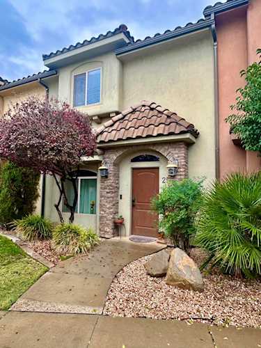 2075 S Sir Monte #25 St George, UT 84770 home for sale, MLS#25-266921 - Erika Rogers Photo 1