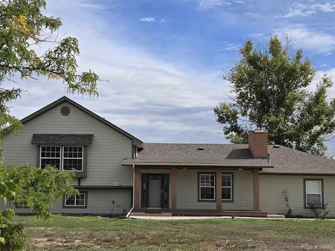 12426 N 1st St Grand View Estates This charming single-family home located at 12426 N 1st St in Parker, CO offers a perfect blend of... Parker Douglas CO 80134 2823342 home for sale $1,199,000 2823342 Photo 1