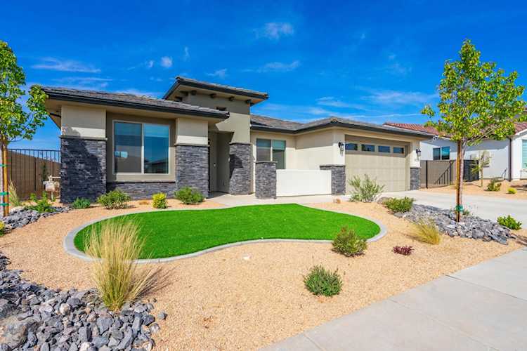 1459 N Highland Parkway Washington, UT 84780 home for sale, MLS#25-264571 - Erika Rogers Photo 1