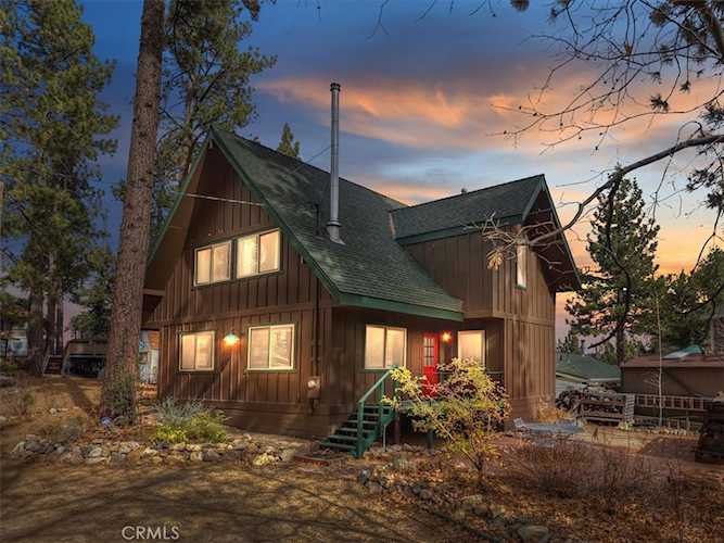 929 Andrew Ln, Big Bear Lake, CA 92315