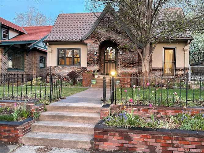 657 Columbine St Congress Park, 7th Avenue Historic Districk No description available... Denver Denver CO 80206 2759711 home for sale $1,395,000 2759711 Photo 1