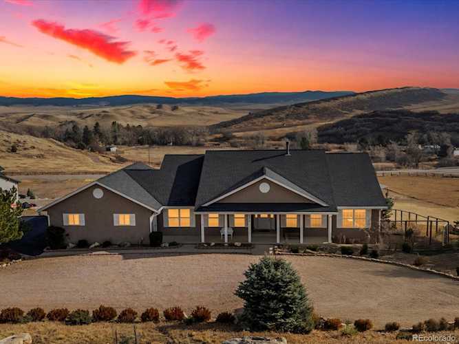 5272 Country Club Dr Perry Park This beautiful ranch home sits on a full acre with a paved driveway and unbeatable Colorado views.... Larkspur Douglas CO 80118 2143588 home for sale $950,000 2143588 Photo 1