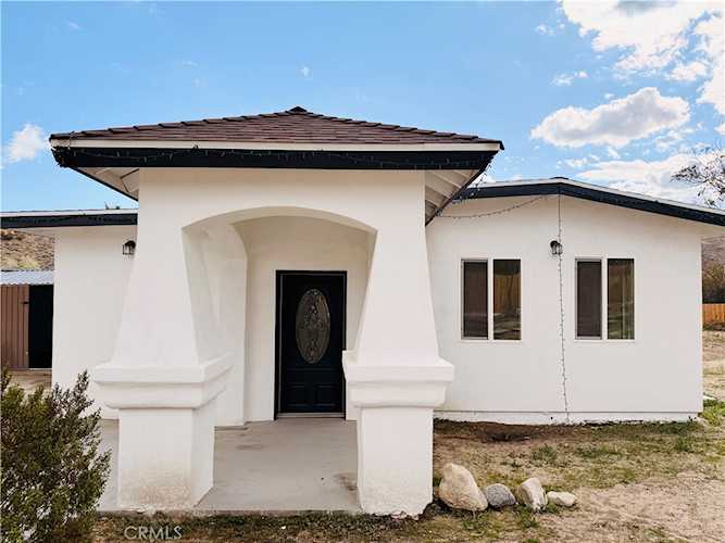 9888 Terrace Dr, Morongo Valley, CA 92256