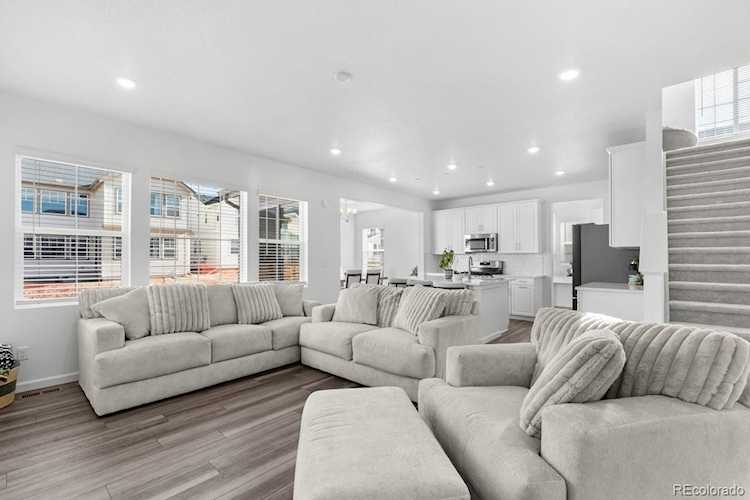 3352 N Buchanan Way Aurora Highlands Better than New and Packed with Upgrades. Welcome to your move-in-ready dream home in The Aurora... Aurora Adams CO 80019 4440160 home for sale $685,000 4440160 Photo 1