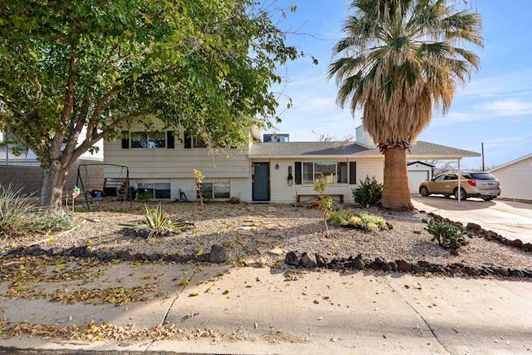 948 N 2050 E CIR St George, UT 84770 home for sale, MLS#25-266942 - Erika Rogers Photo 1