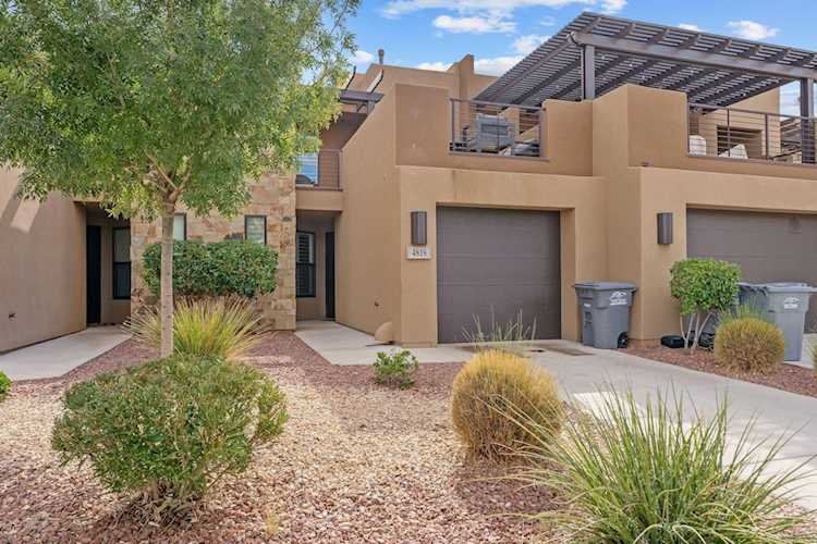 4818 N Winged Foot DR St George, UT 84770 home for sale, MLS#25-266090 - Erika Rogers Photo 1